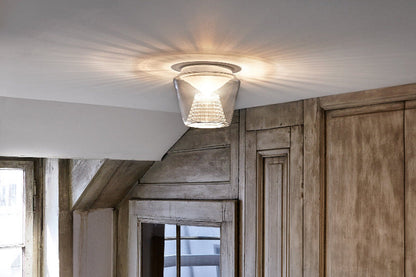 ANNEX Ceiling L Deckenleuchten
 serien.lighting weißer Sichtschutz opal Reflektor im Einsatz