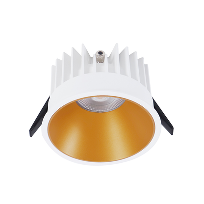 Einbaudownlight FOCO-R mit weißem Gehäuse und schwarzem Reflektor 40W