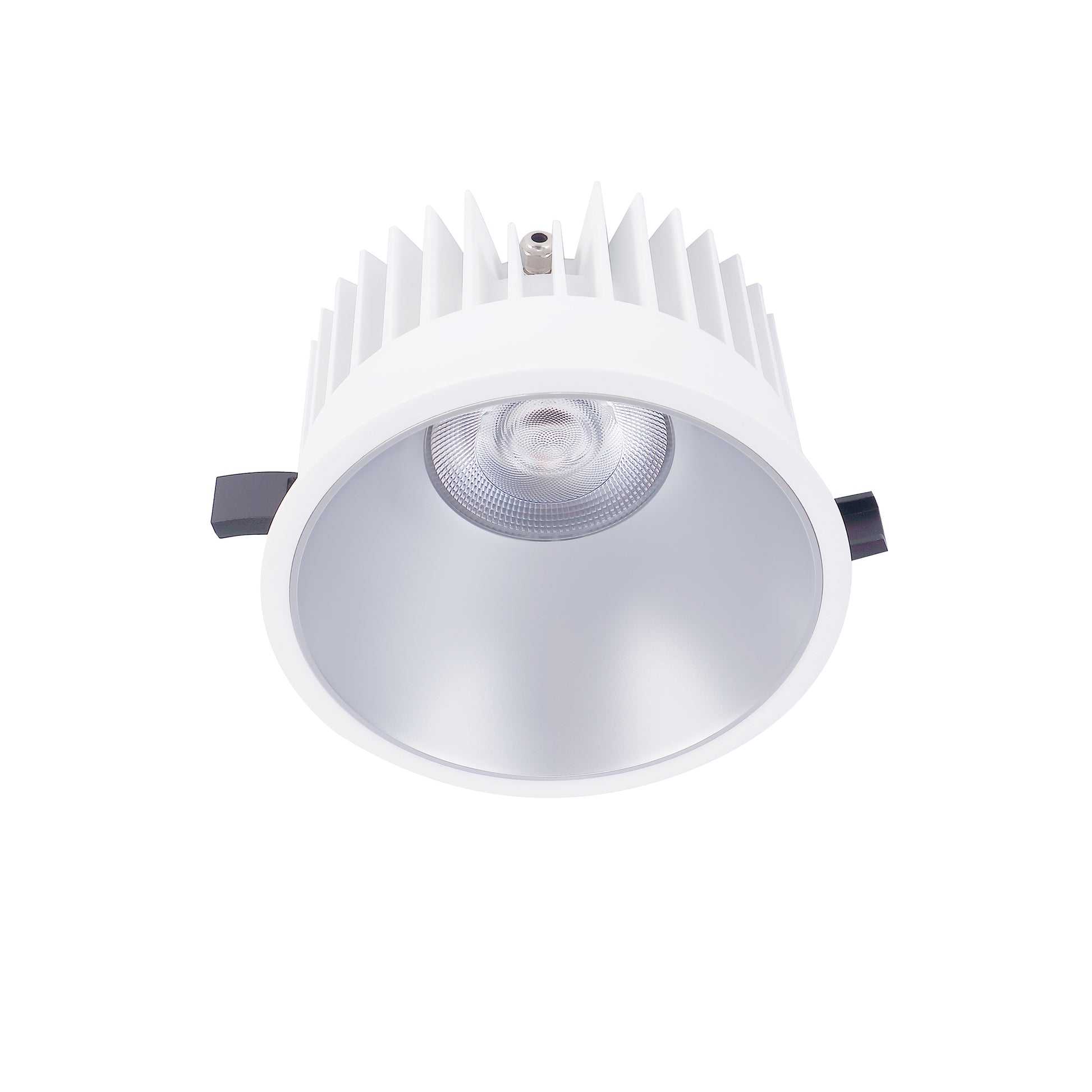 Einbaudownlight FOCO-R mit weißem Gehäuse und silbernem Reflektor