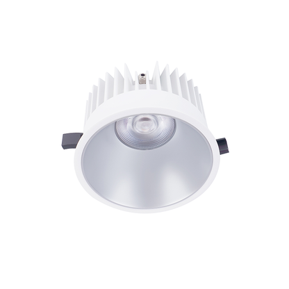 Einbaudownlight FOCO-R mit weißem Gehäuse und silbernem Reflektor 30W