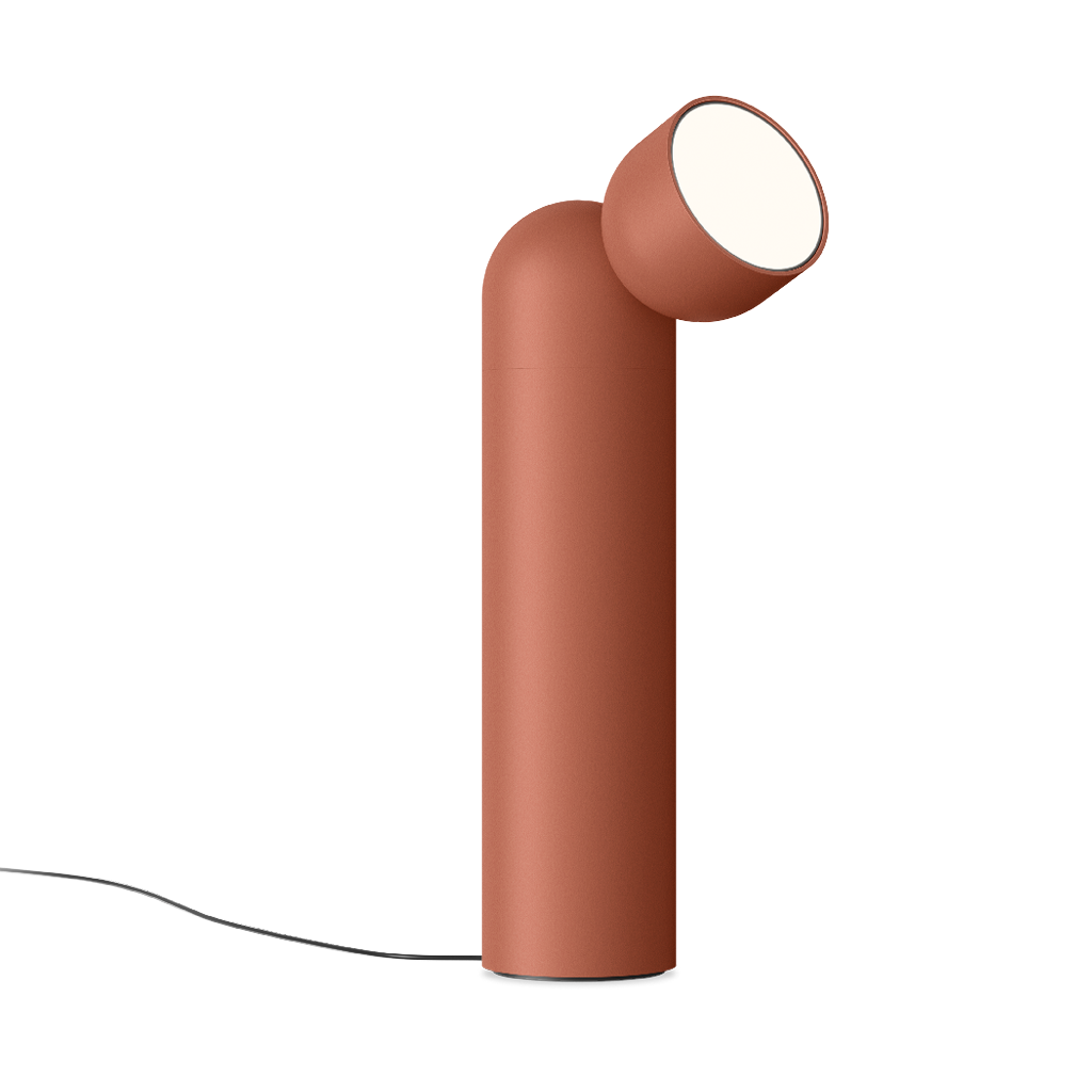 Plusminus solo Steh- und Tischleuchte 6343 in Terra Red mit flachem Diffusor