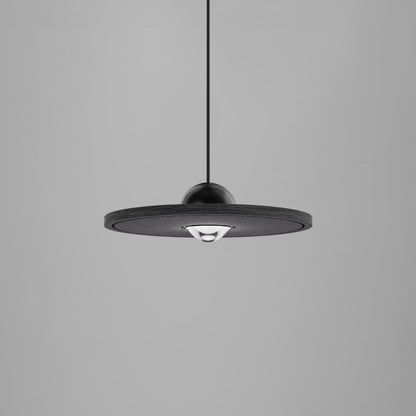 Cleo Silent Akustikleuchte in Schwarz/Schwarz