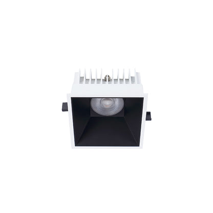 Einbaudownlight  in 15W FOCO-Q mit weißem Gehäuse und schwarzem Reflektor