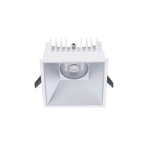 Einbaudownlight  in 20W FOCO-Q mit weißem Gehäuse und silberenem Reflektor