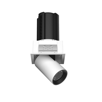 Einbaudownlight mit rechteckiger Blende in weiß mit rausziehbarem zylinderförmigen Strahlerkopf in Zylinderform